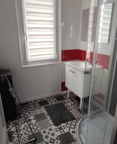 Chez Marie A 5kms De St Valery Sur Somme Holiday home Pende